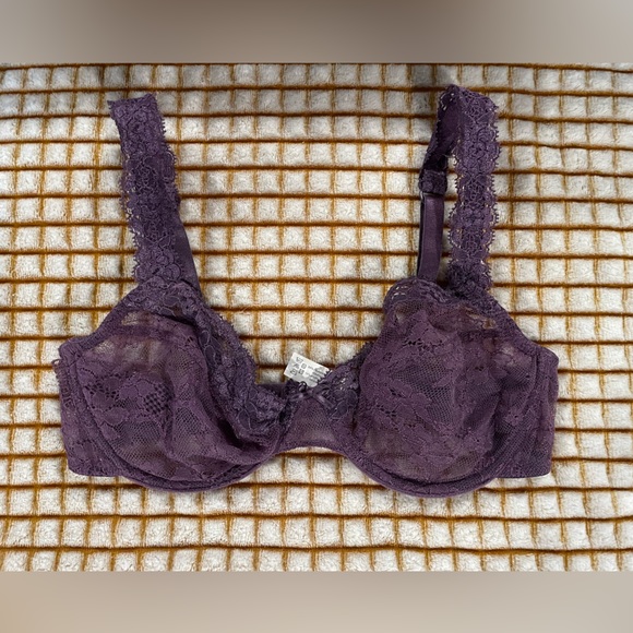 Chantelle Intimates & Sleepwear Chantelle Purple Lace Bra Bralette 32c Poshmark